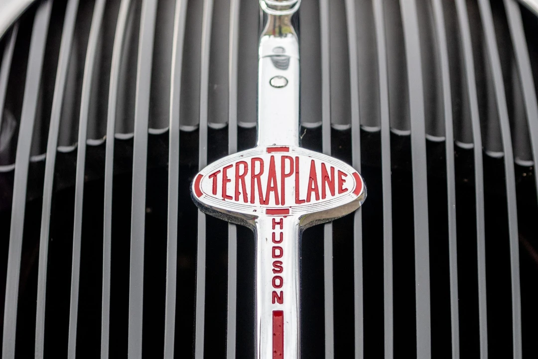 1937 Hudson Super Six - Image 12 of 31