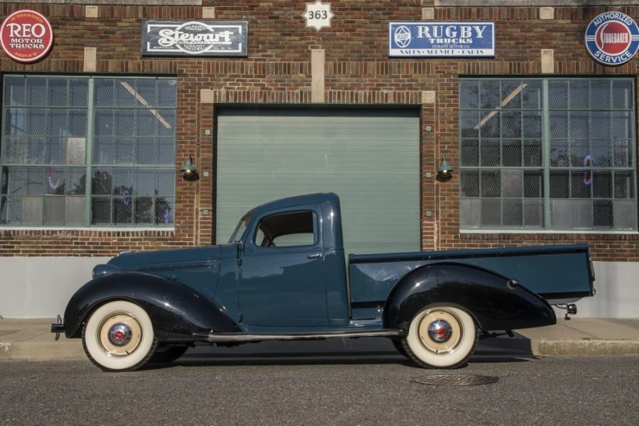 1937 Hudson - Image 2 of 12