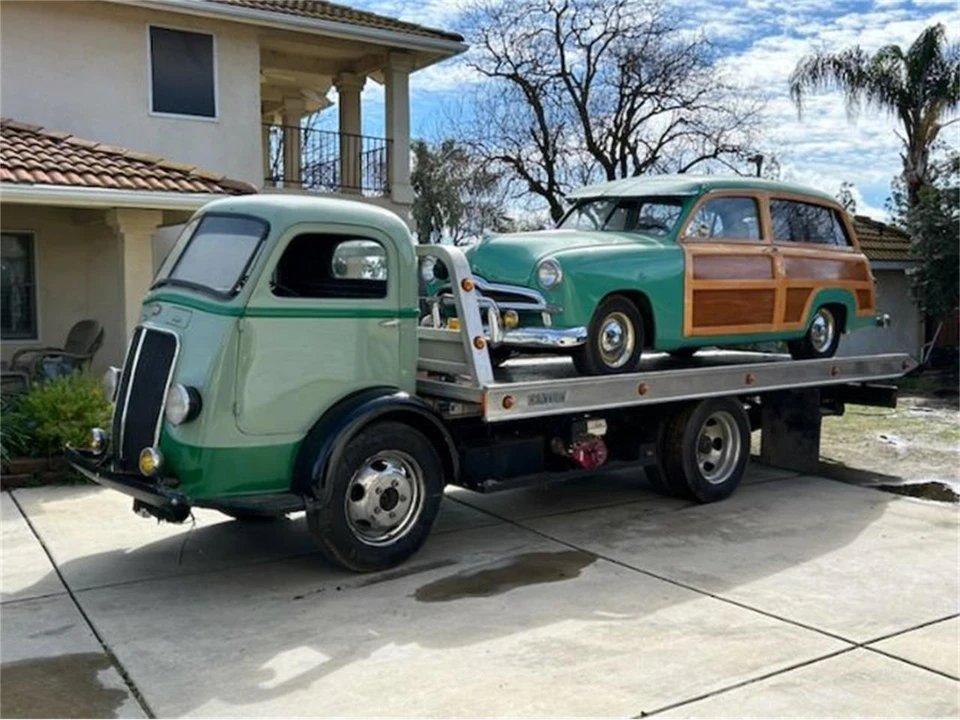 1937 International - Image 4 of 8