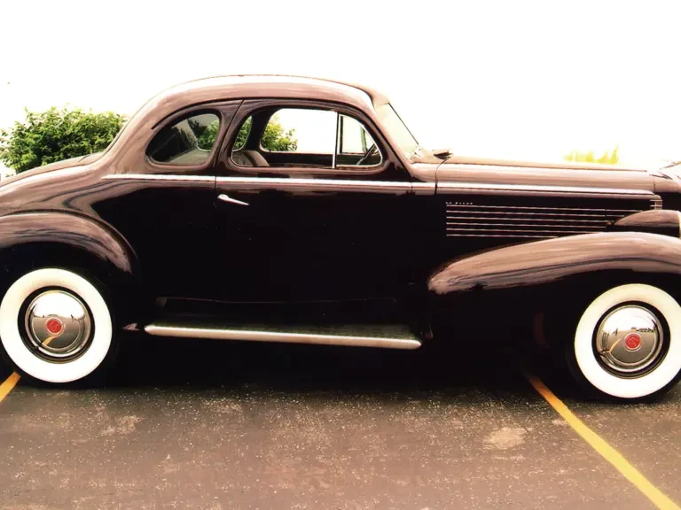 1937 LaSalle Series 50 - Image 2 of 2