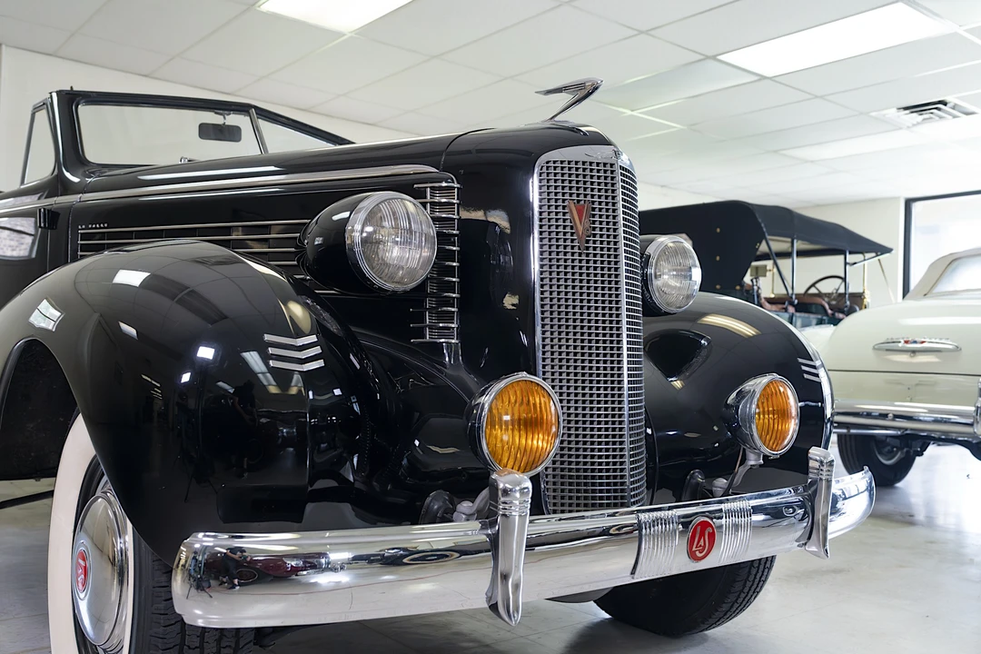 1937 LaSalle Series 50 - Image 17 of 31