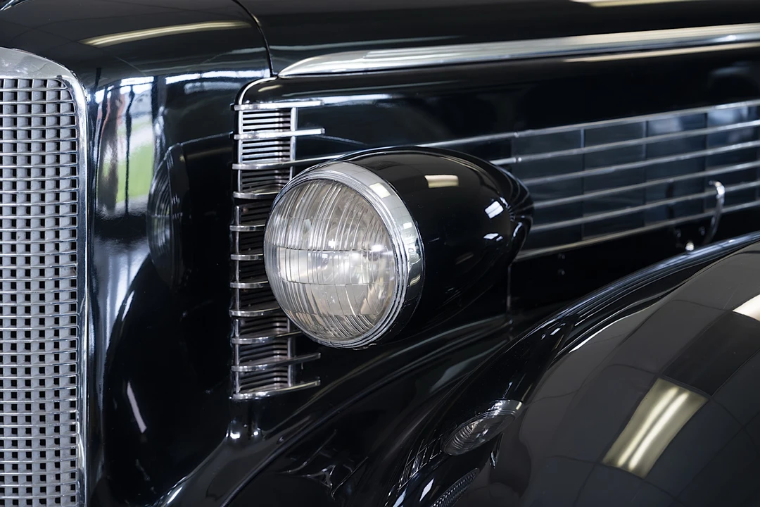1937 LaSalle Series 50 - Image 12 of 31