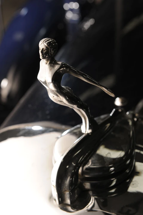 1937 Lagonda - Image 2 of 15