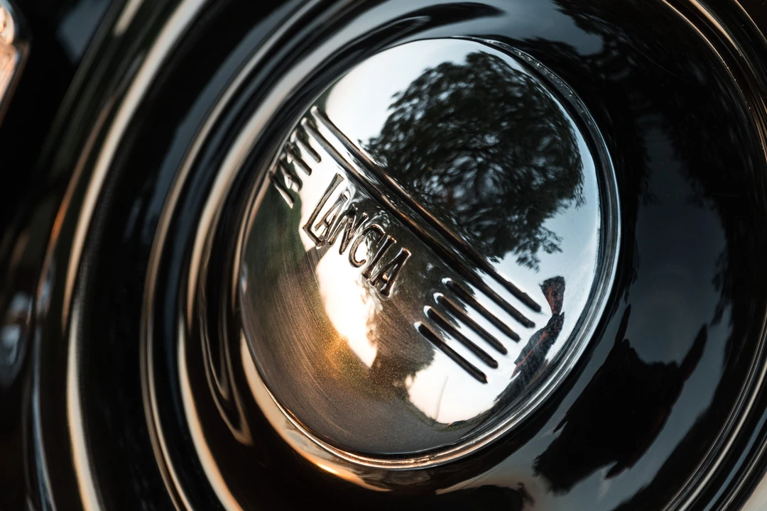 1937 Dodge Viper 5th Gen - Image 17 of 31