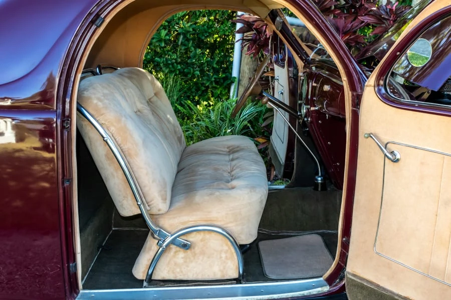 1937 Lincoln Zephyr - Image 28 of 31