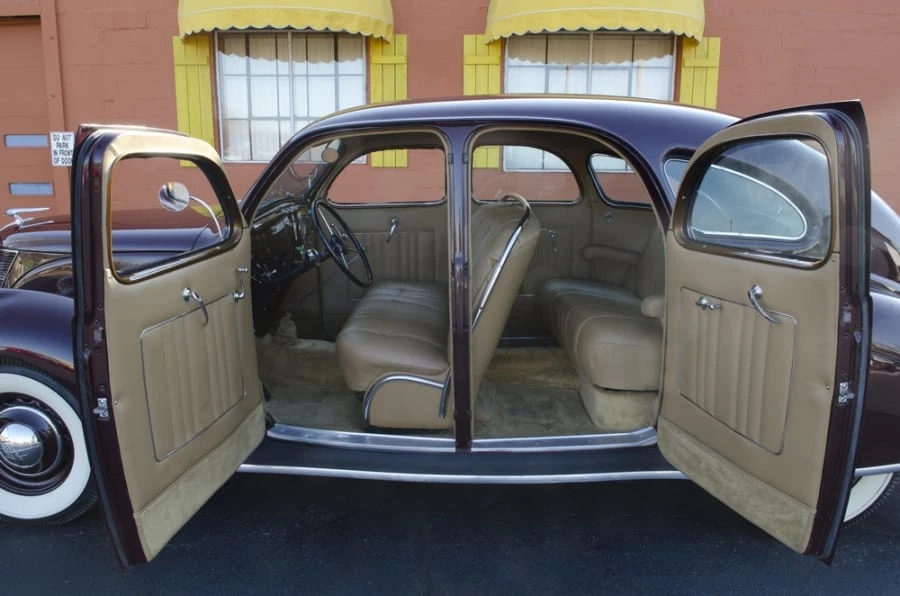 1937 Lincoln Zephyr - Image 5 of 10