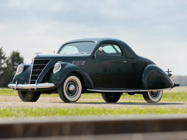 1937 Lincoln Zephyr - Image 2 of 31