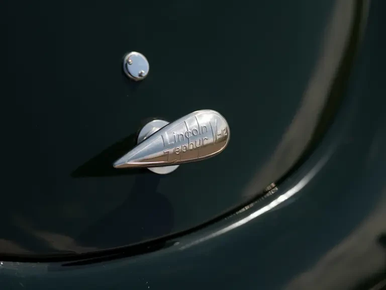 1937 Lincoln Zephyr - Image 24 of 31