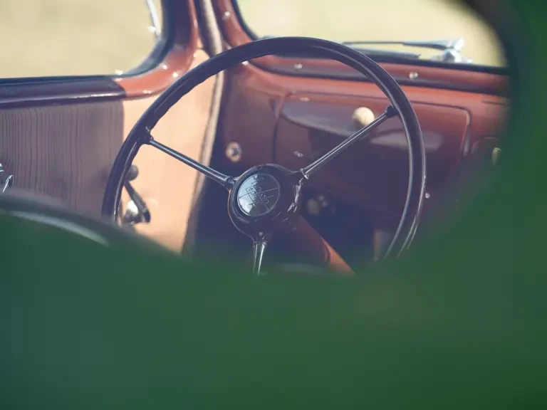 1937 Lincoln Zephyr - Image 25 of 31