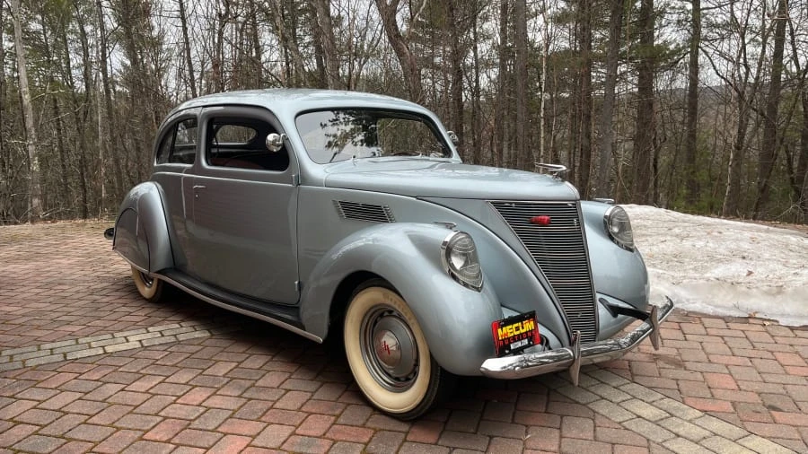 1937 Lincoln Zephyr - Image 4 of 12