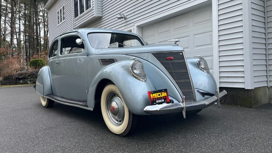 1937 Lincoln Zephyr - Image 5 of 12