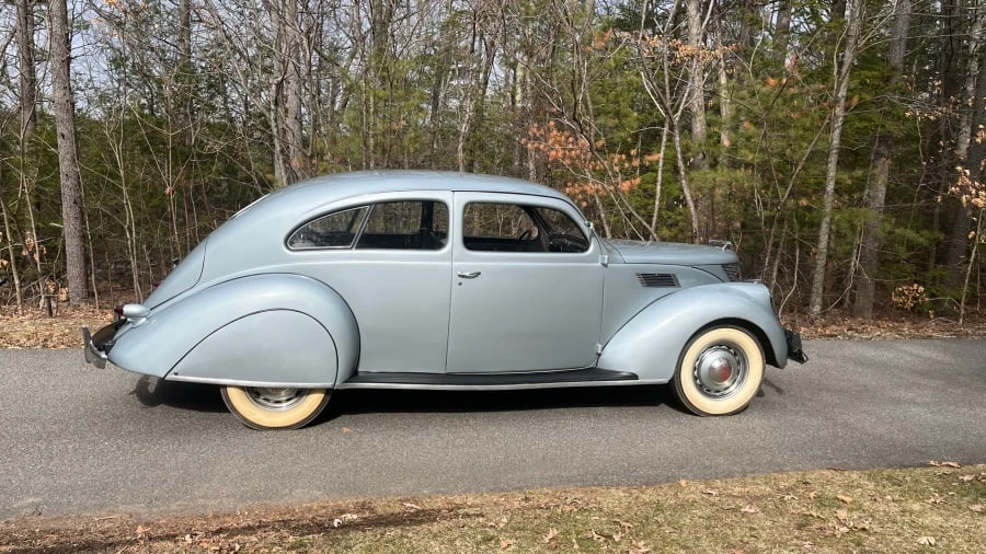 1937 Lincoln Zephyr - Image 2 of 12