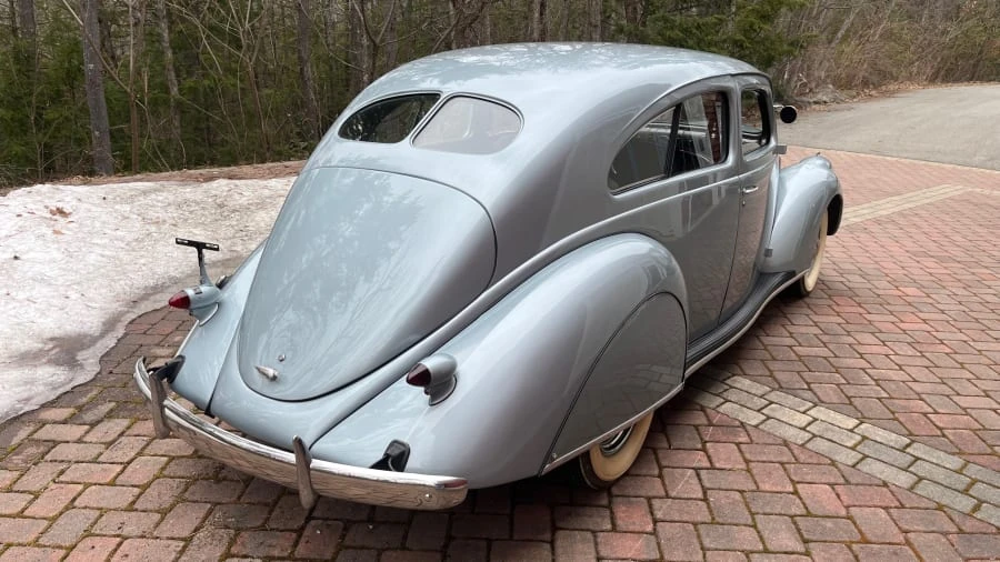 1937 Lincoln Zephyr - Image 3 of 12
