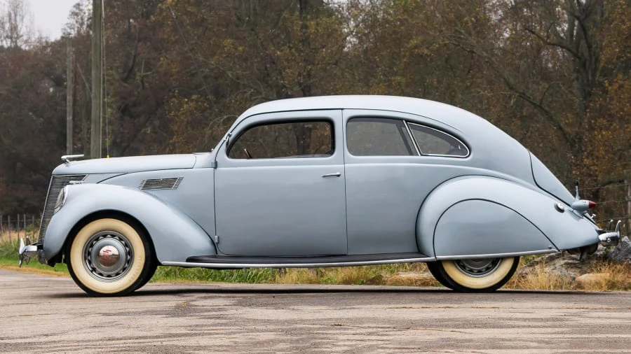 1937 Lincoln Zephyr - Image 2 of 12