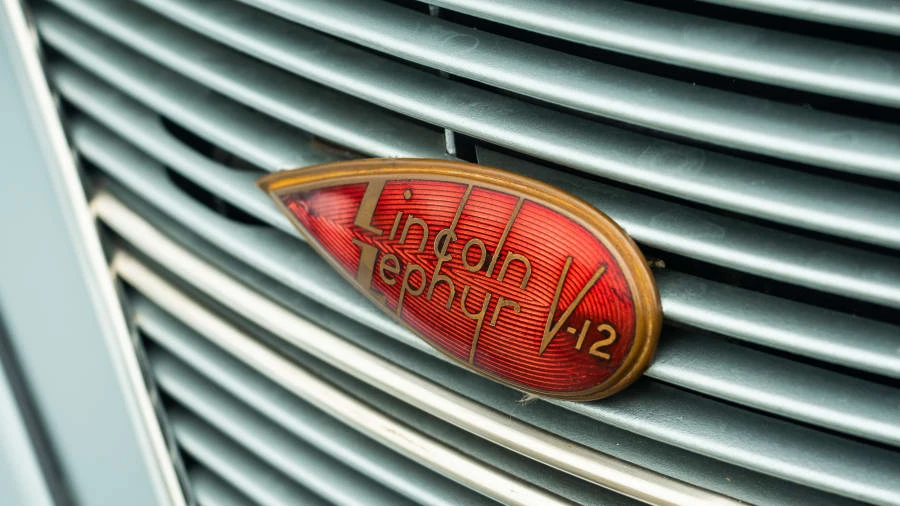 1937 Lincoln Zephyr - Image 10 of 12