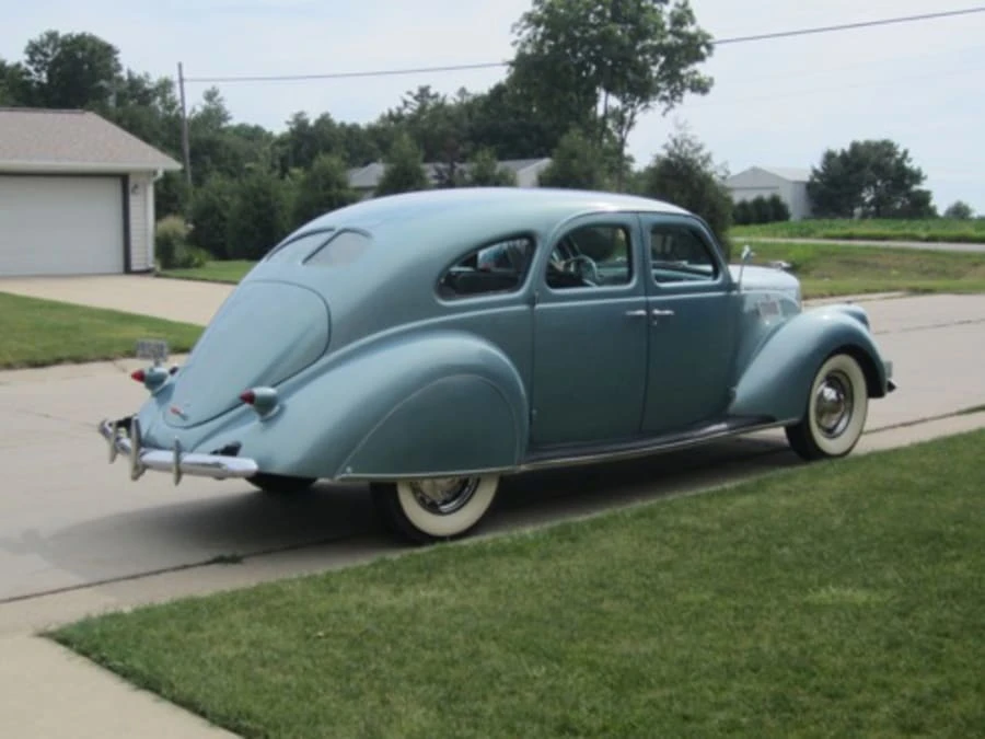1937 Lincoln Zephyr - Image 2 of 8