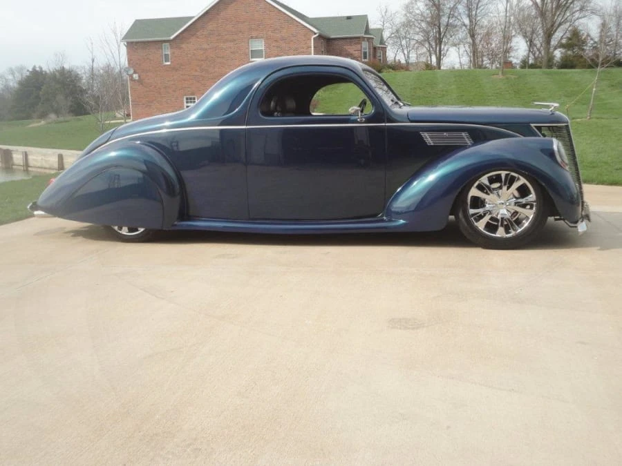 1937 Lincoln Zephyr - Image 2 of 8