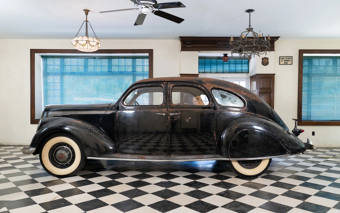 1937 Lincoln Zephyr - Image 2 of 22
