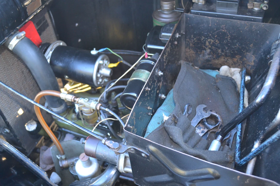 1937 Morris - Image 2 of 8