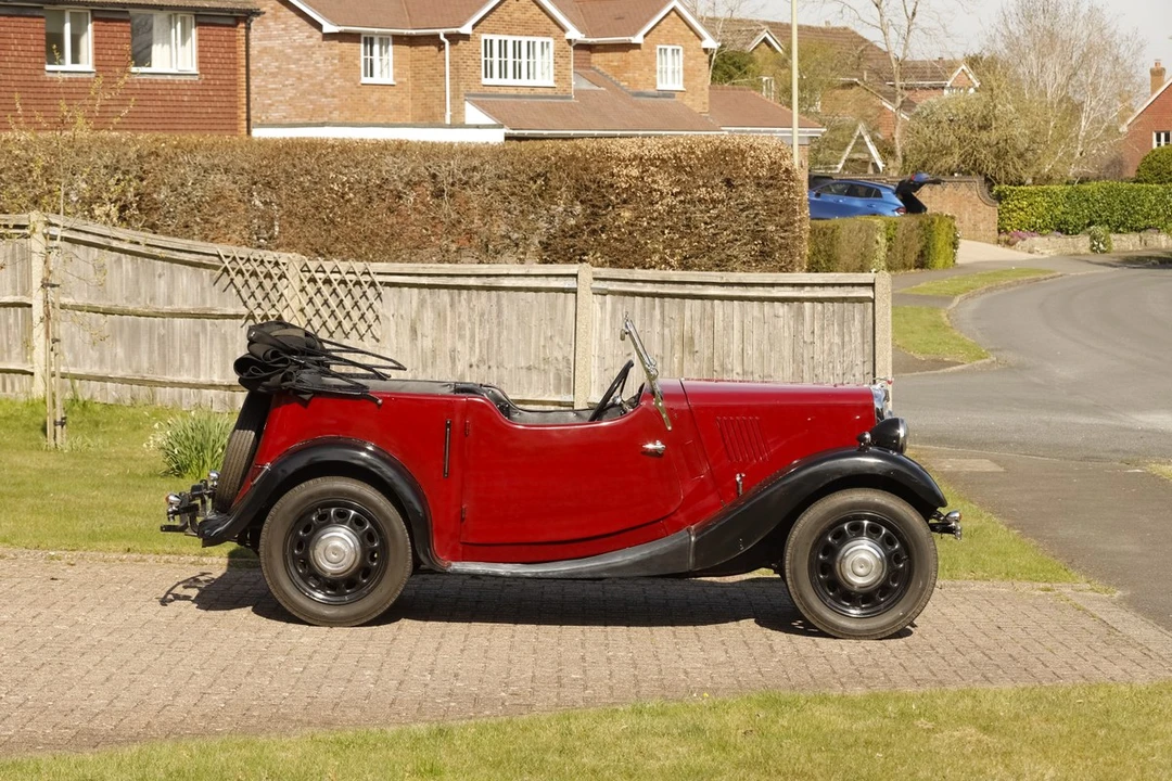 1937 Morris - Image 13 of 30