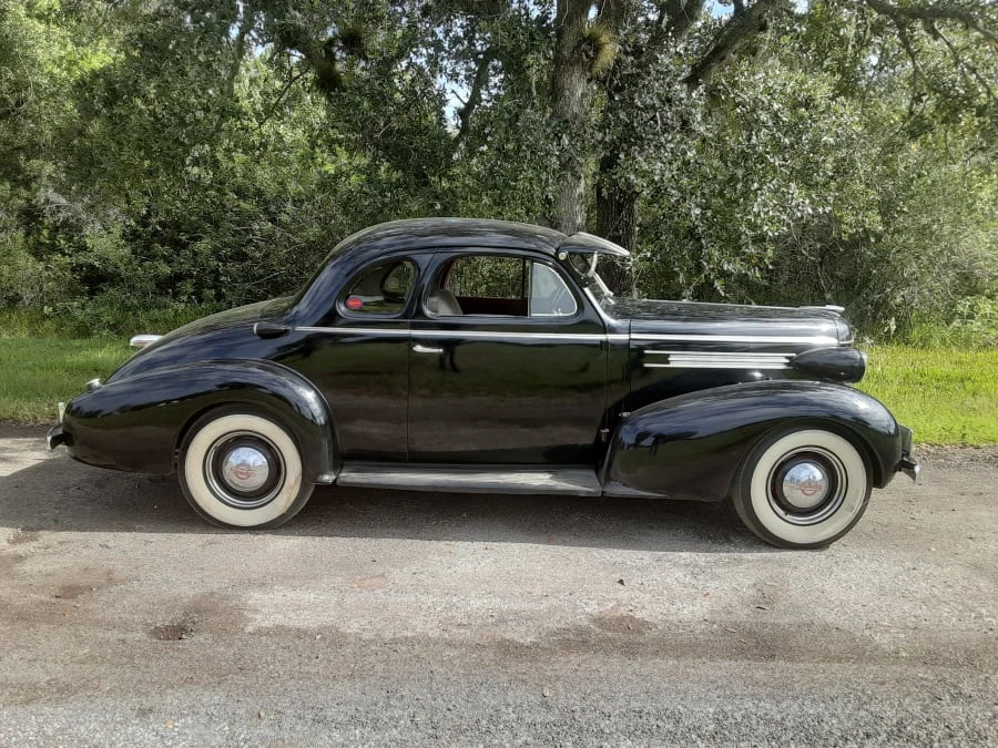 1937 Oldsmobile F-Series - Image 2 of 19