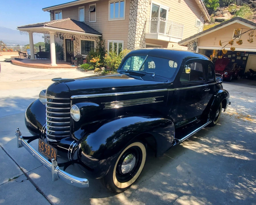 1937 Oldsmobile F-Series - Image 3 of 31