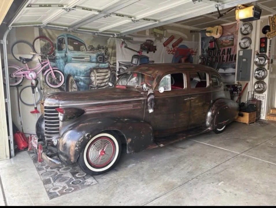 1937 Oldsmobile F-Series - Image 3 of 12