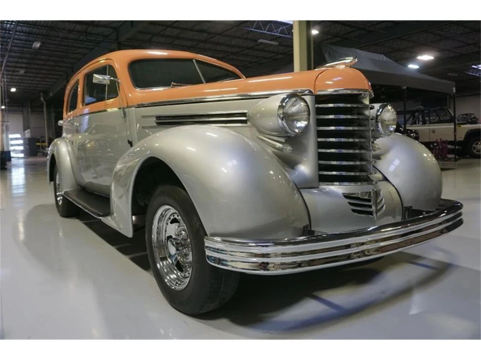 1937 Oldsmobile F-Series - Image 9 of 31