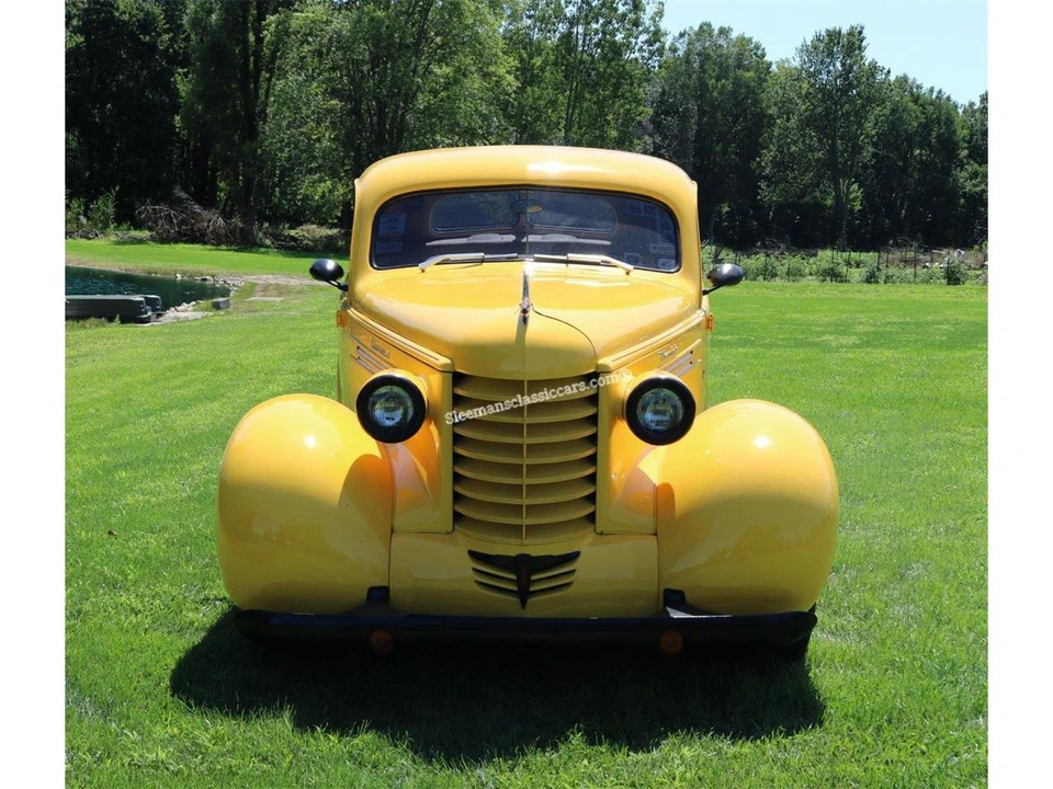 1937 Oldsmobile - Image 10 of 30