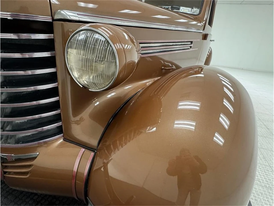 1937 Oldsmobile F-Series - Image 12 of 31