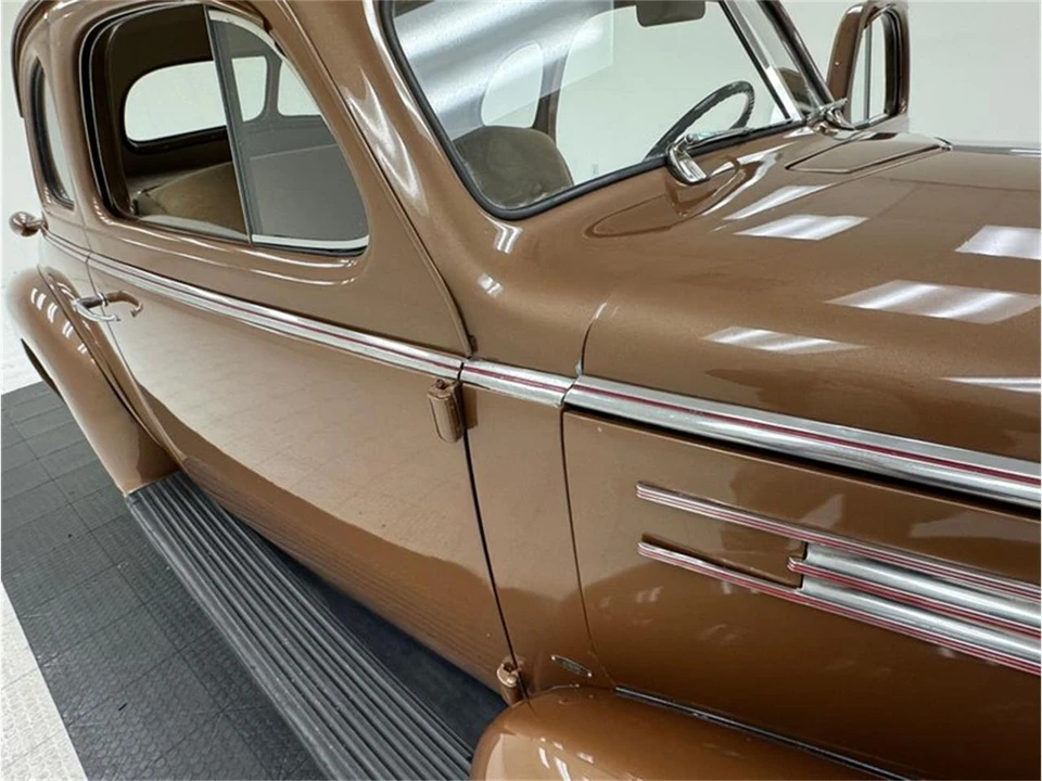 1937 Oldsmobile F-Series - Image 24 of 31