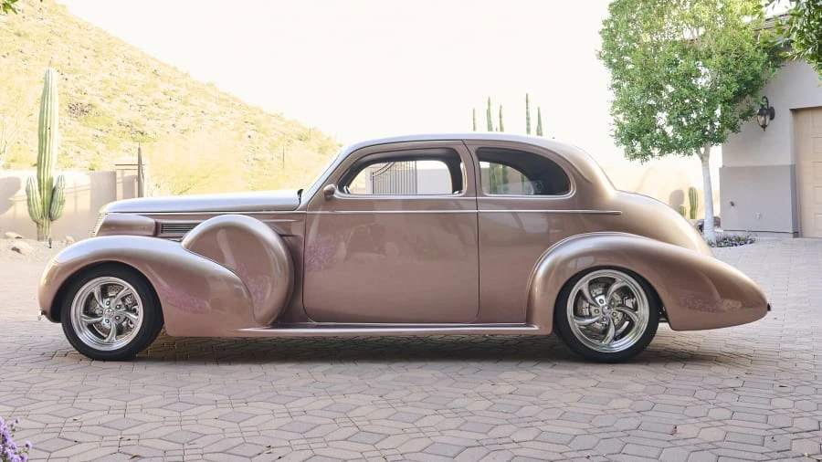 1937 Oldsmobile F-Series - Image 2 of 31