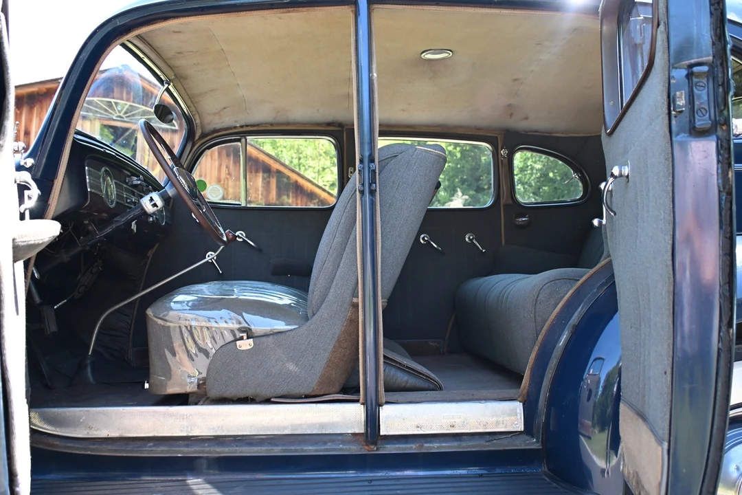 1937 Packard Twelve - Image 9 of 24