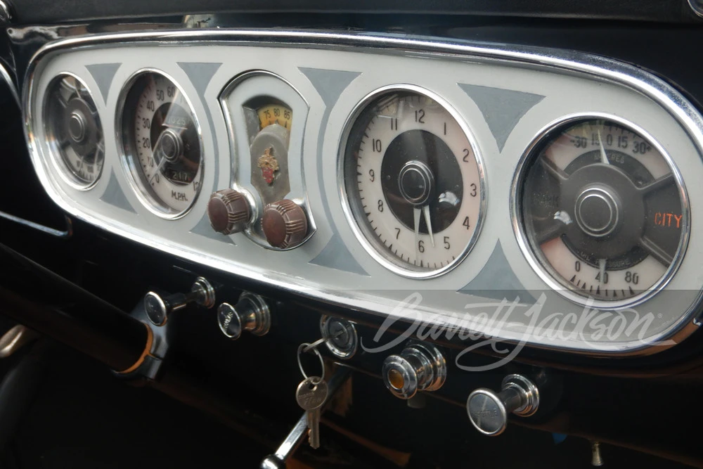 1937 Packard Twelve - Image 5 of 28