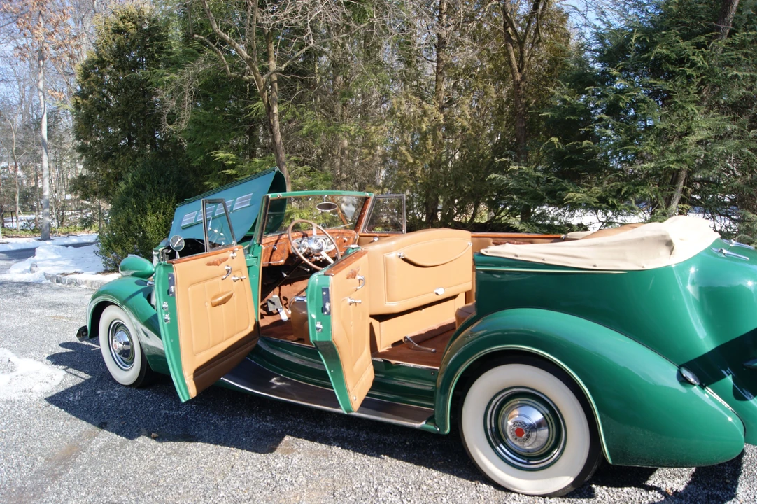1937 Packard Eight - Image 4 of 6