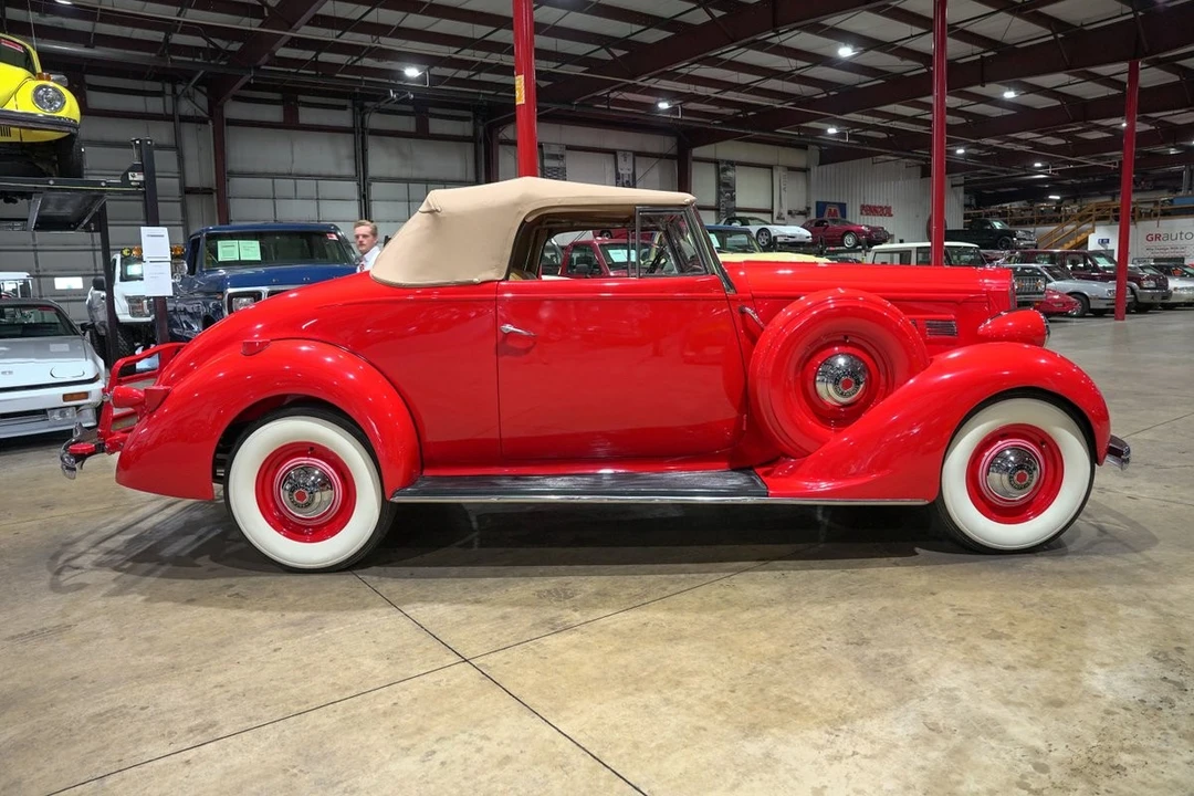 1937 Packard - Image 16 of 31