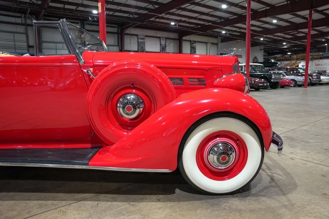 1937 Packard - Image 5 of 31