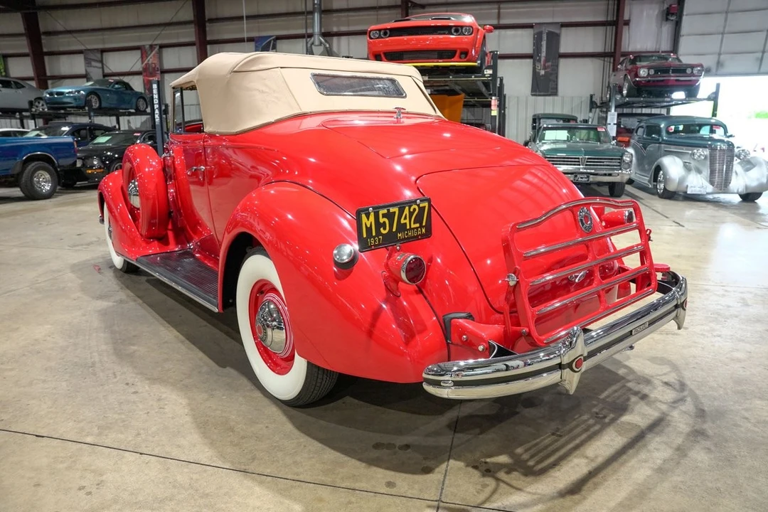 1937 Packard - Image 14 of 31