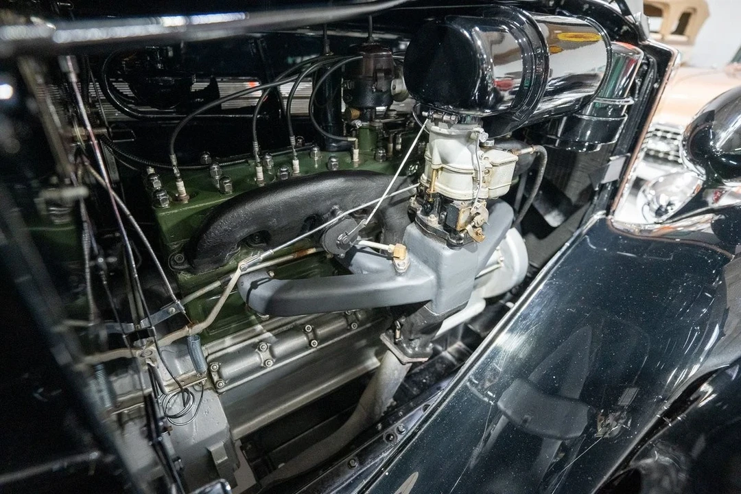 1937 Packard Eight - Image 3 of 12