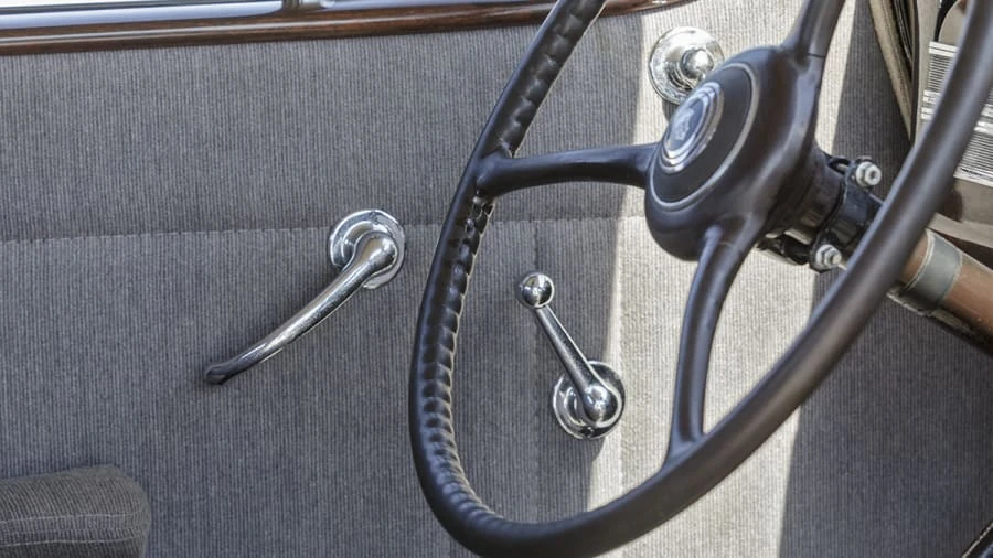 1937 Packard Eight - Image 9 of 12