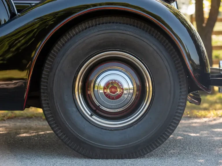 1937 Packard Twelve - Image 27 of 31