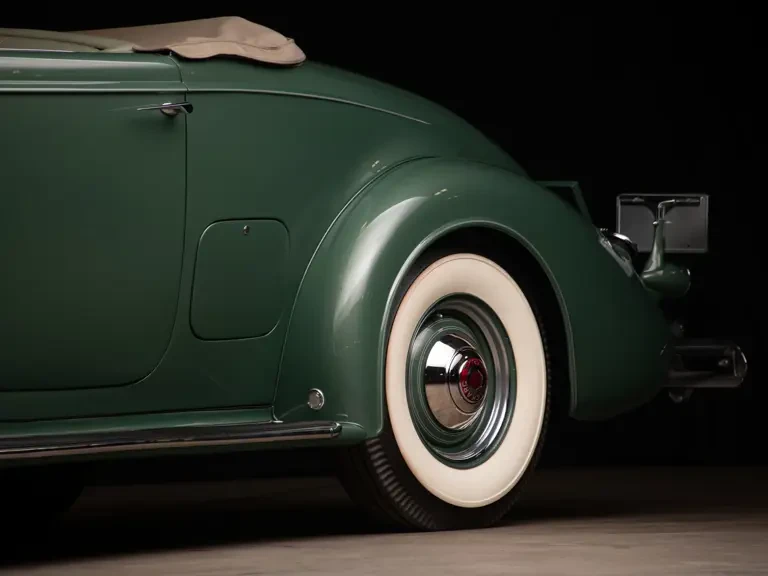 1937 Packard Twelve - Image 9 of 31