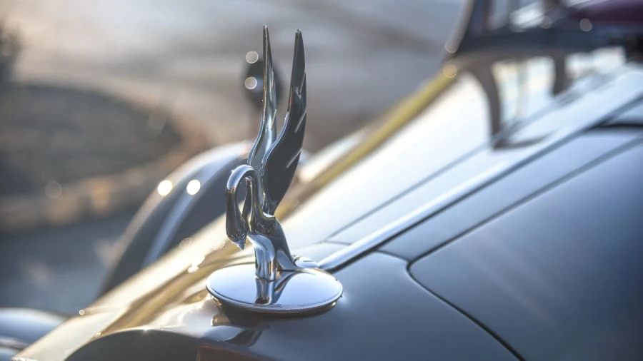 1937 Packard Twelve - Image 9 of 20