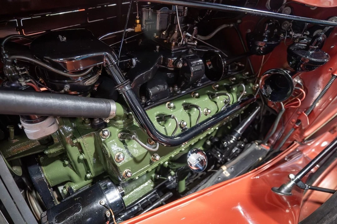 1937 Packard - Image 3 of 31