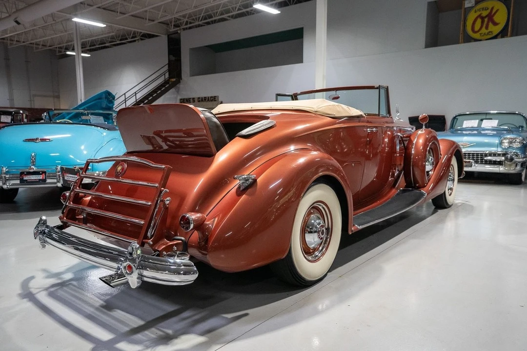 1937 Packard - Image 25 of 31