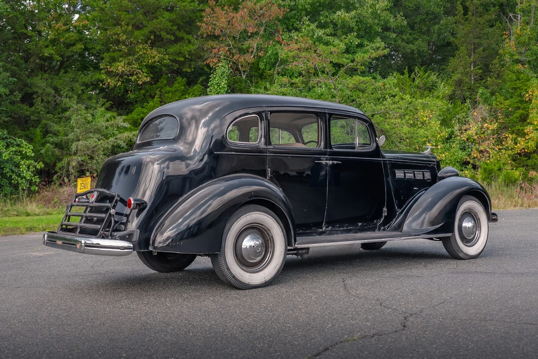 1937 Packard - Image 8 of 31