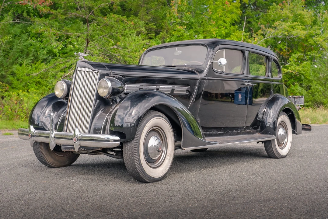 1937 Packard - Image 2 of 31