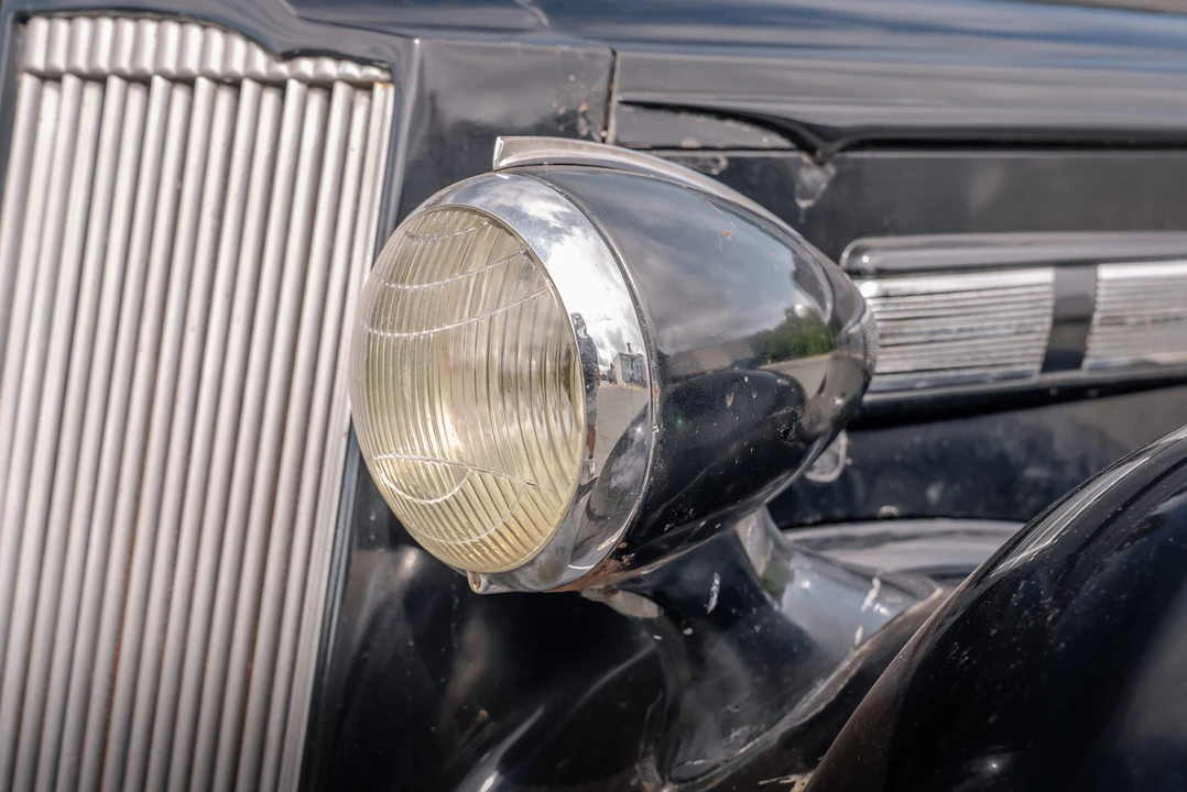 1937 Packard - Image 17 of 31