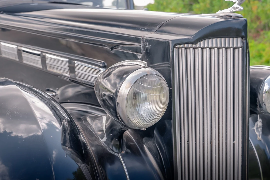 1937 Packard - Image 16 of 31