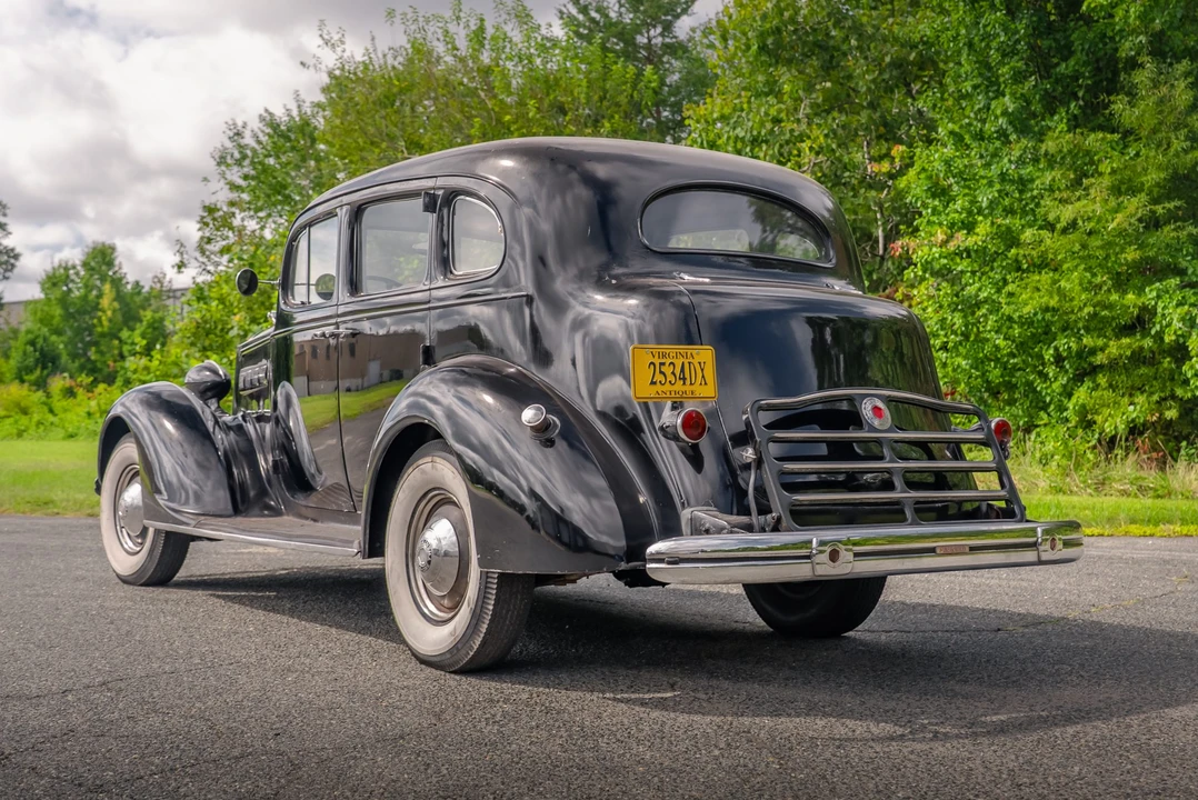 1937 Packard - Image 11 of 31